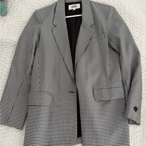 BB Dakota Black and White Houndstooth Blazer